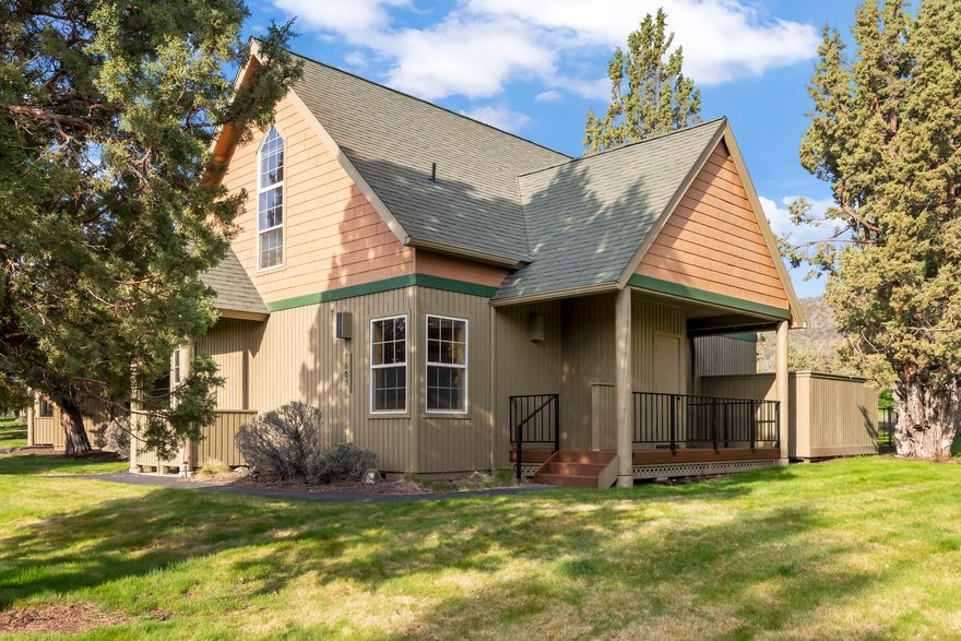 A desirable Chalet located in Eagle Crest Resort on the beautiful Ridge Golf Course. This Chalet has captivating wood accents, a cozy fireplace, spacious vaulted ceilings and plenty of windows to make for a bright and lively interior.  This home is TURNKEY and comes fully furnished. Will make a great vacation rental, second home, or allow you to live an everyday resort lifestyle. Some of Eagle Crest Resort's facilities include three 18 hole golf courses, an 18 hole putting course, pools, a spa, 3 sports centers, restaurants and trails throughout the resort. Don't miss out on the opportunity this home brings!