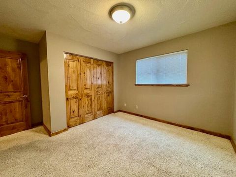Tiny photo for 1640 Southgate Way, Grants Pass, OR 97527 (MLS # 220213975)