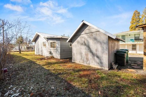 Tiny photo for 5071 Harlan Drive, Klamath Falls, OR 97603 (MLS # 220213957)