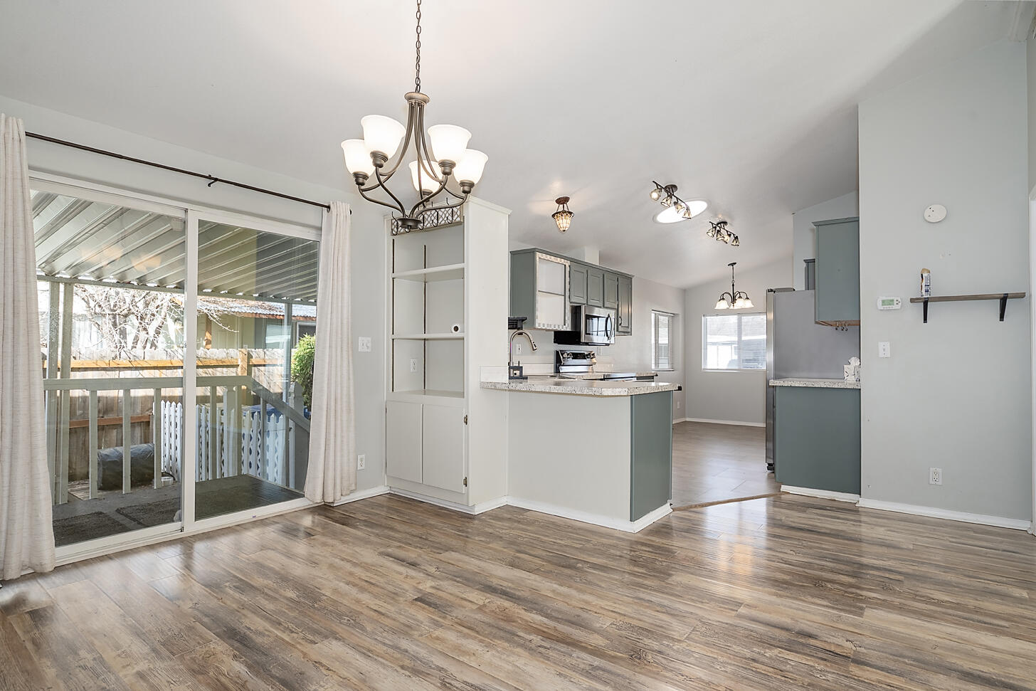 Mcloughlin Meadows Phase I - Residential