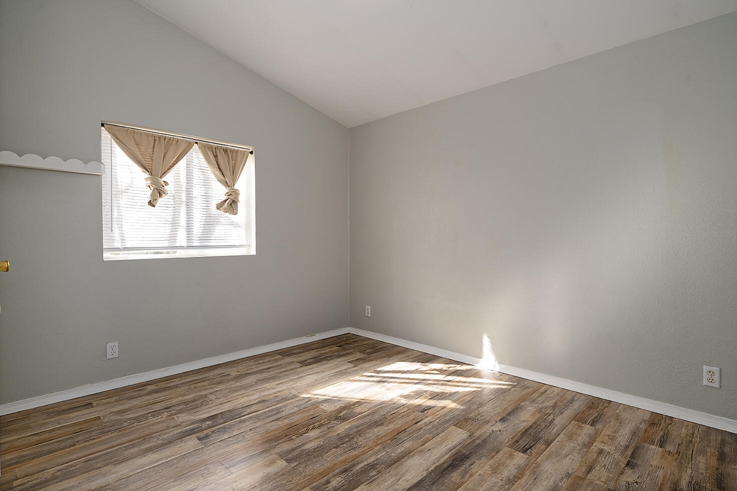 Mcloughlin Meadows Phase I - Residential