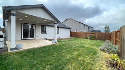 Tiny photo for 3665 Durst Street, Medford, OR 97504 (MLS # 220212389)