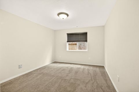 Tiny photo for 3665 Durst Street, Medford, OR 97504 (MLS # 220212389)