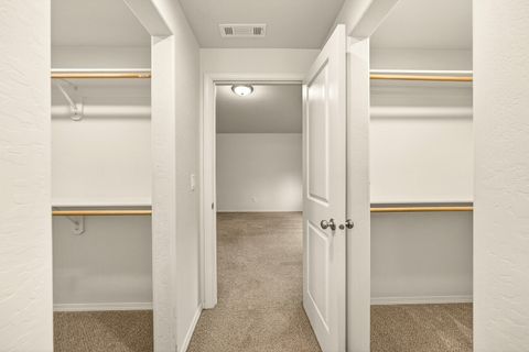 Tiny photo for 3665 Durst Street, Medford, OR 97504 (MLS # 220212389)