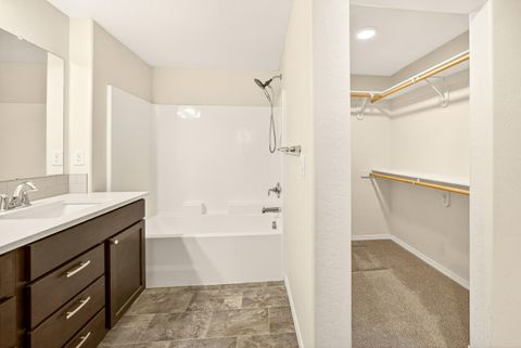 Tiny photo for 3665 Durst Street, Medford, OR 97504 (MLS # 220212389)