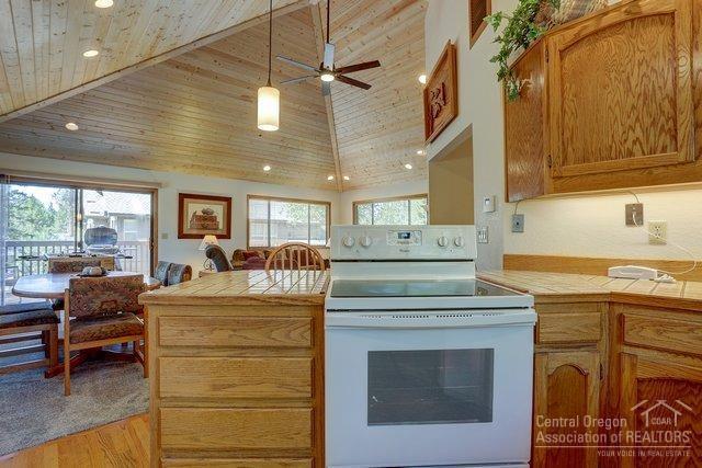 Fairway Crest Village - Residential