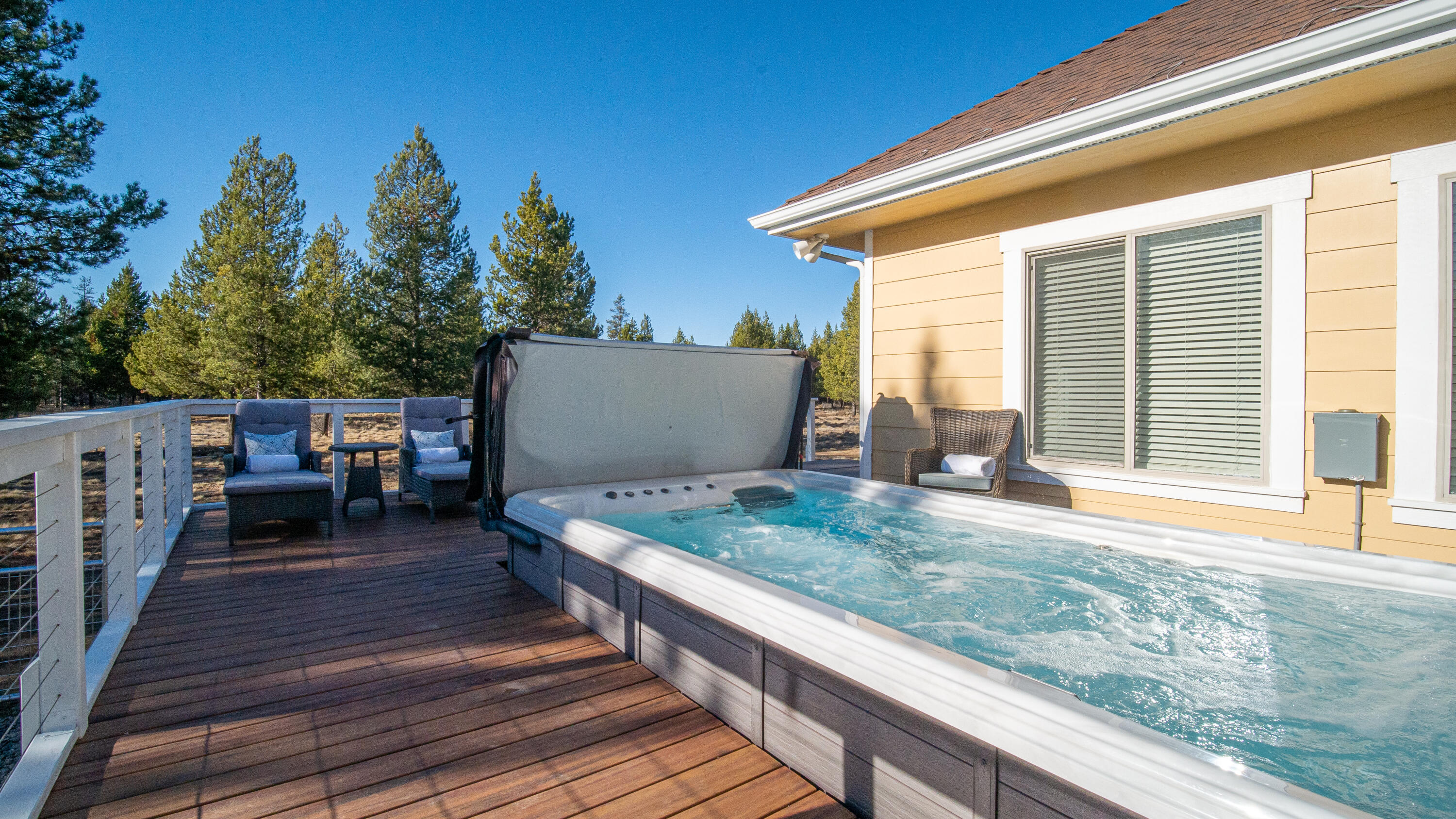 Pinewood Country Est - Residential