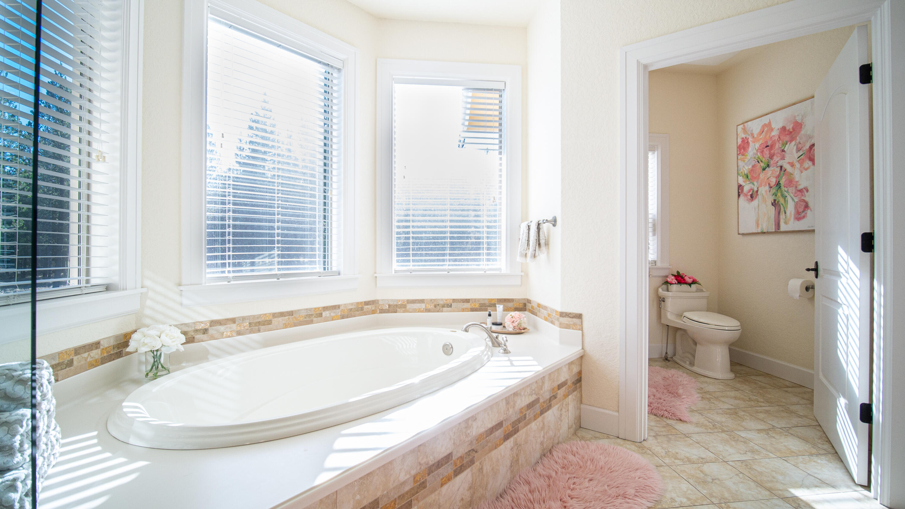 Pinewood Country Est - Residential