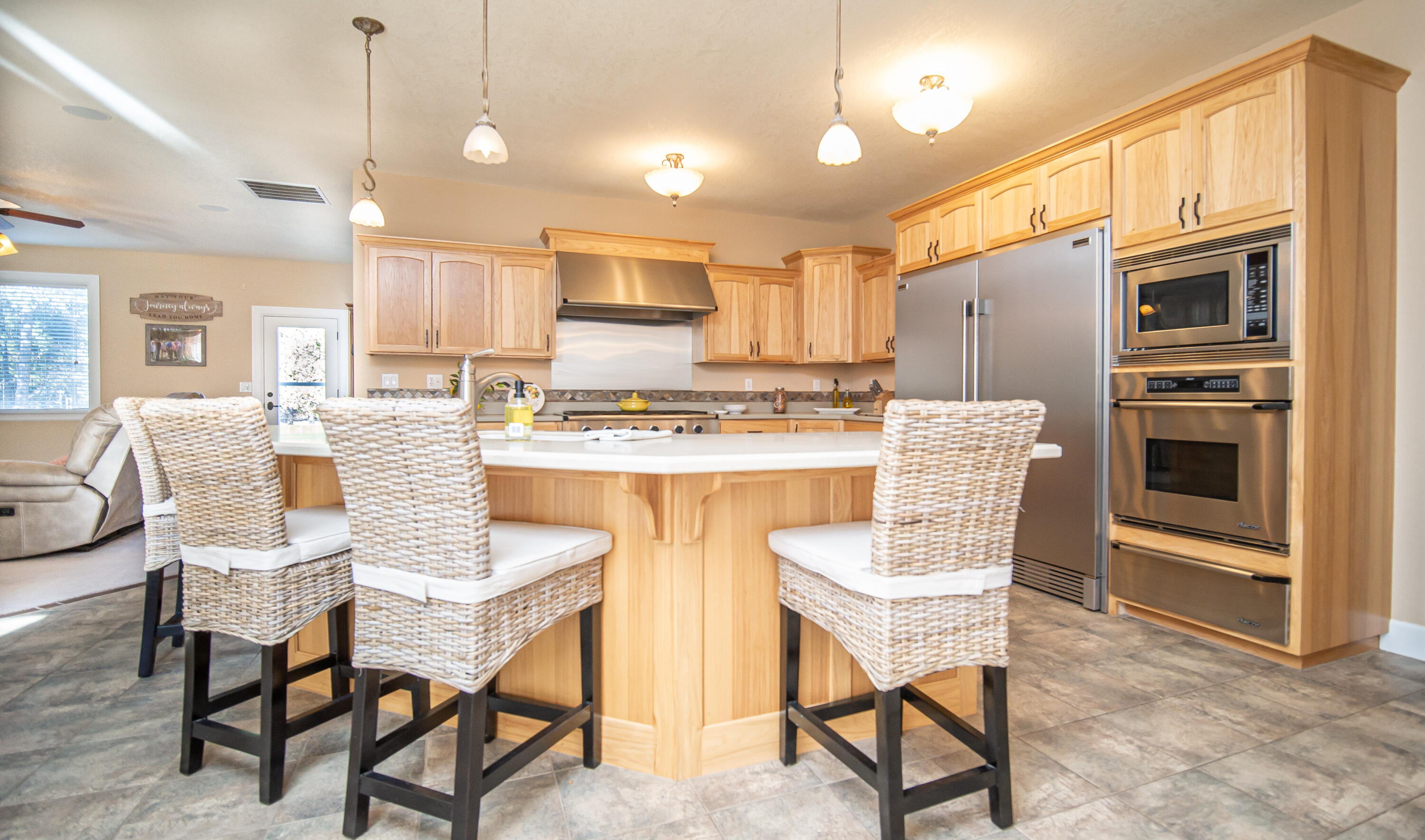 Pinewood Country Est - Residential