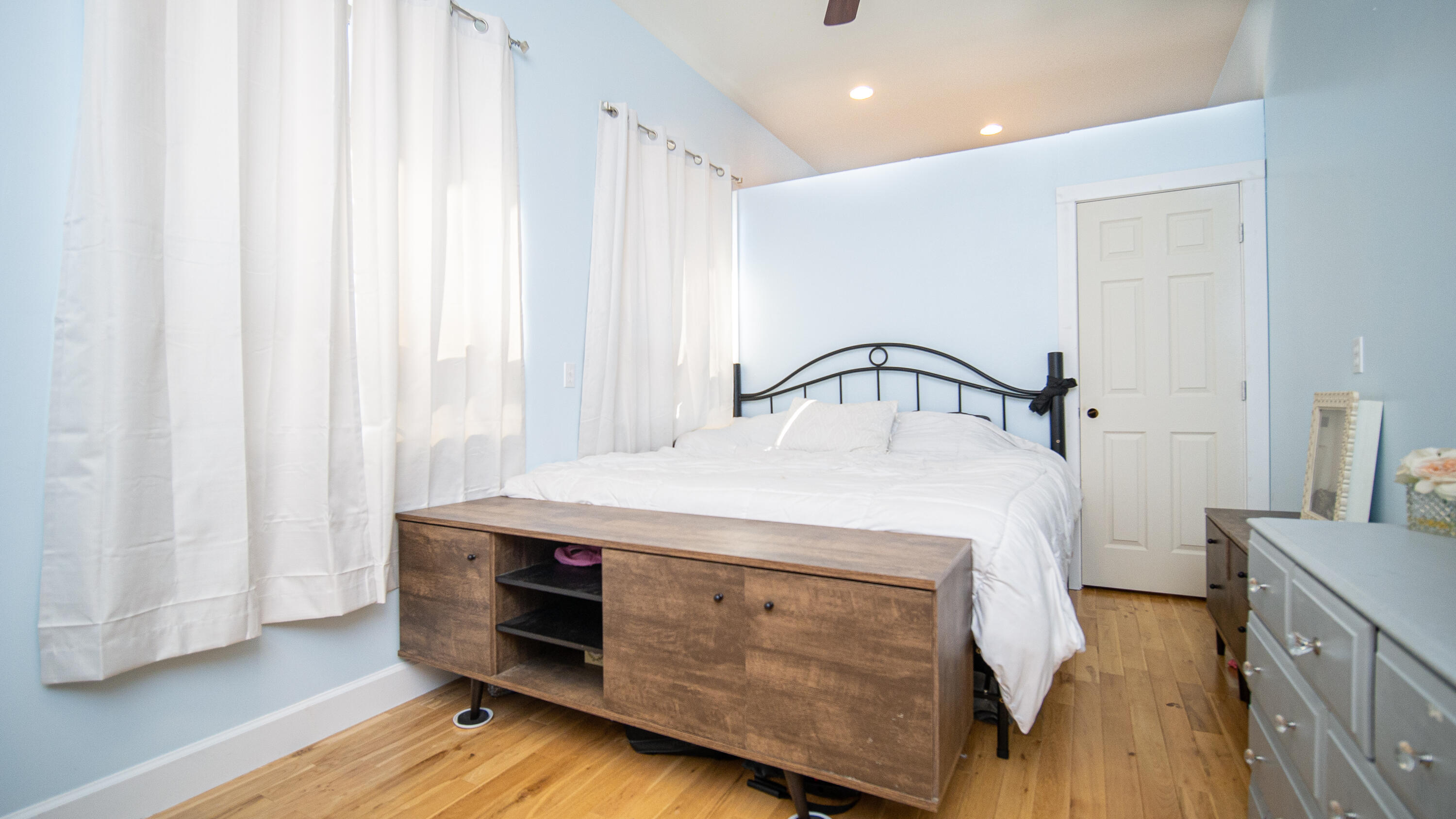 Pinewood Country Est - Residential