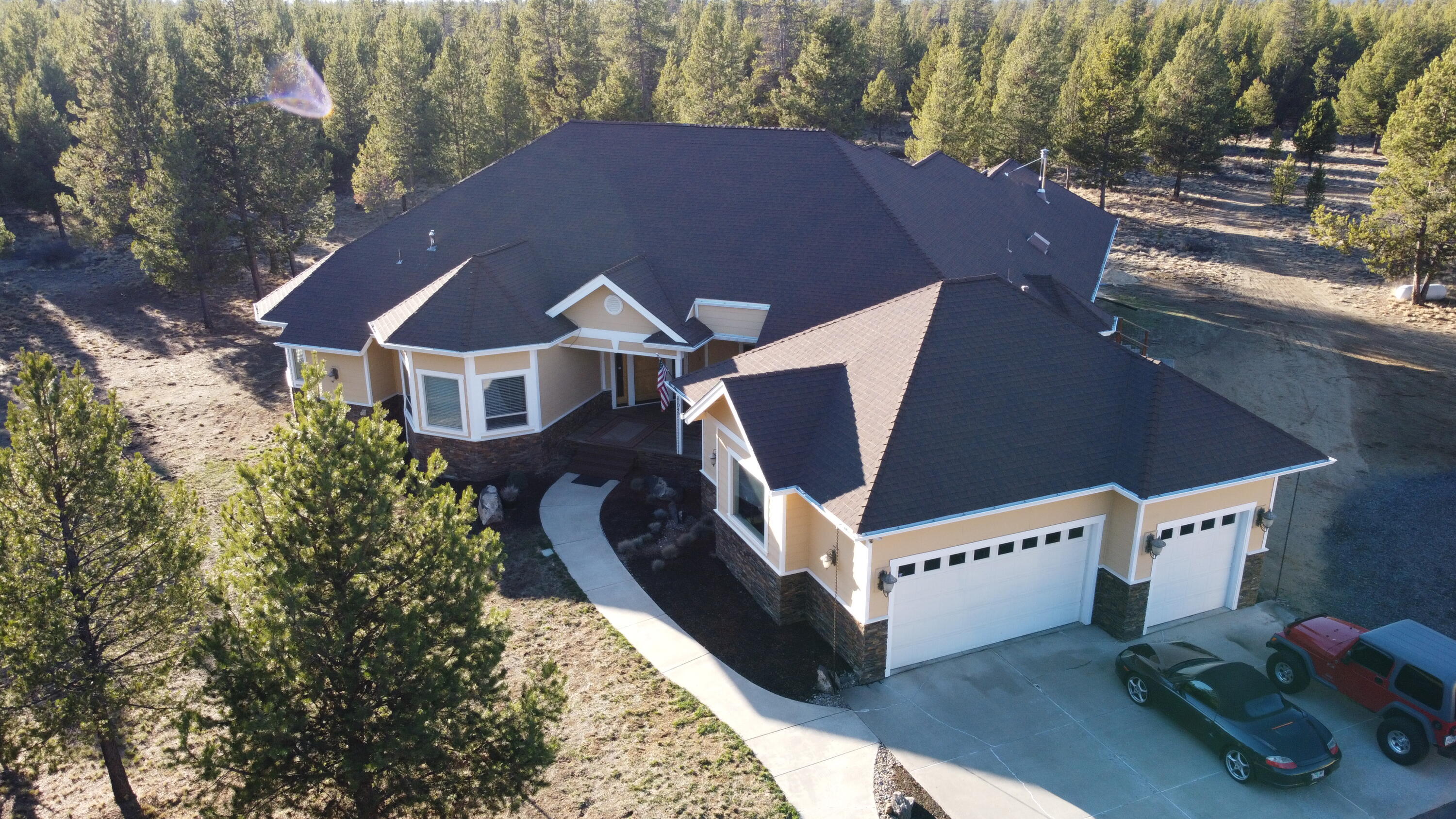 Pinewood Country Est - Residential