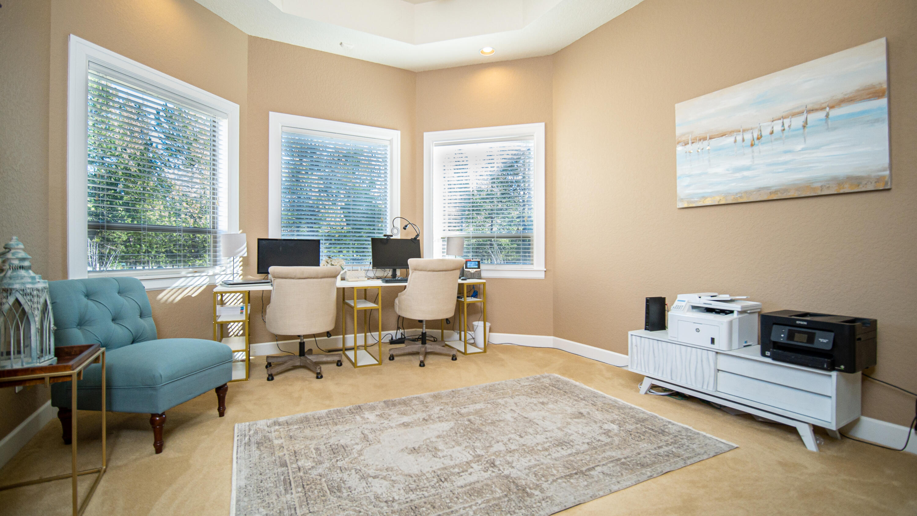 Pinewood Country Est - Residential