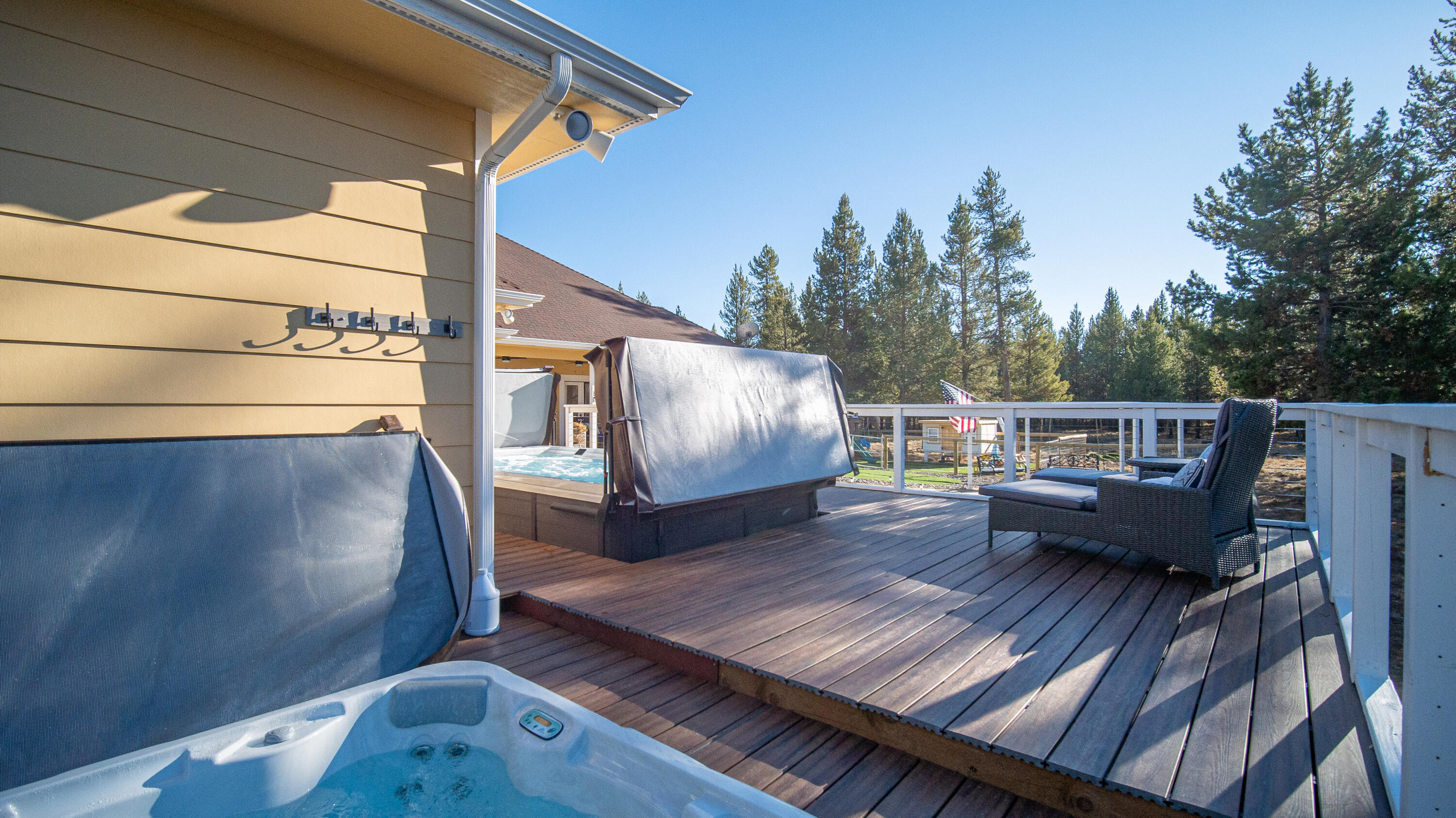 Pinewood Country Est - Residential