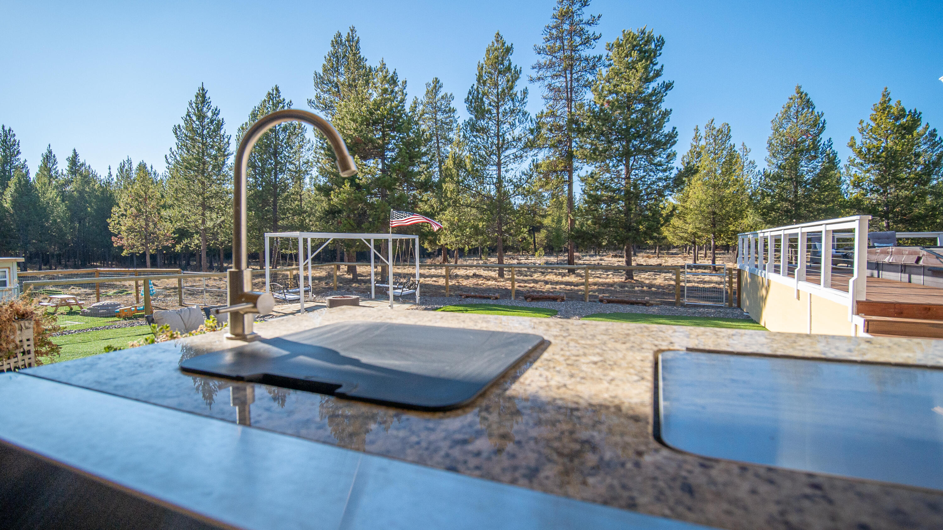 Pinewood Country Est - Residential