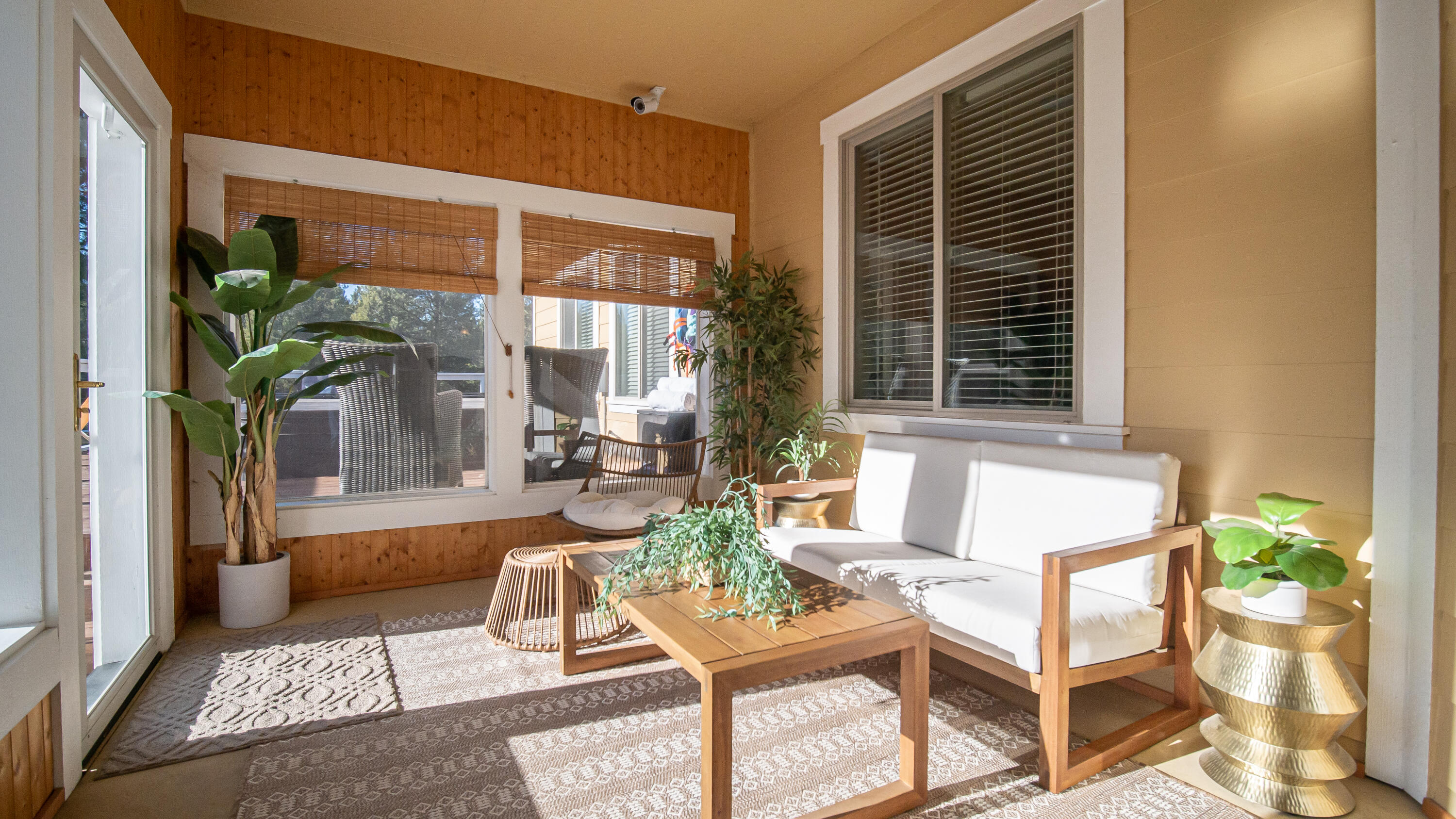 Pinewood Country Est - Residential