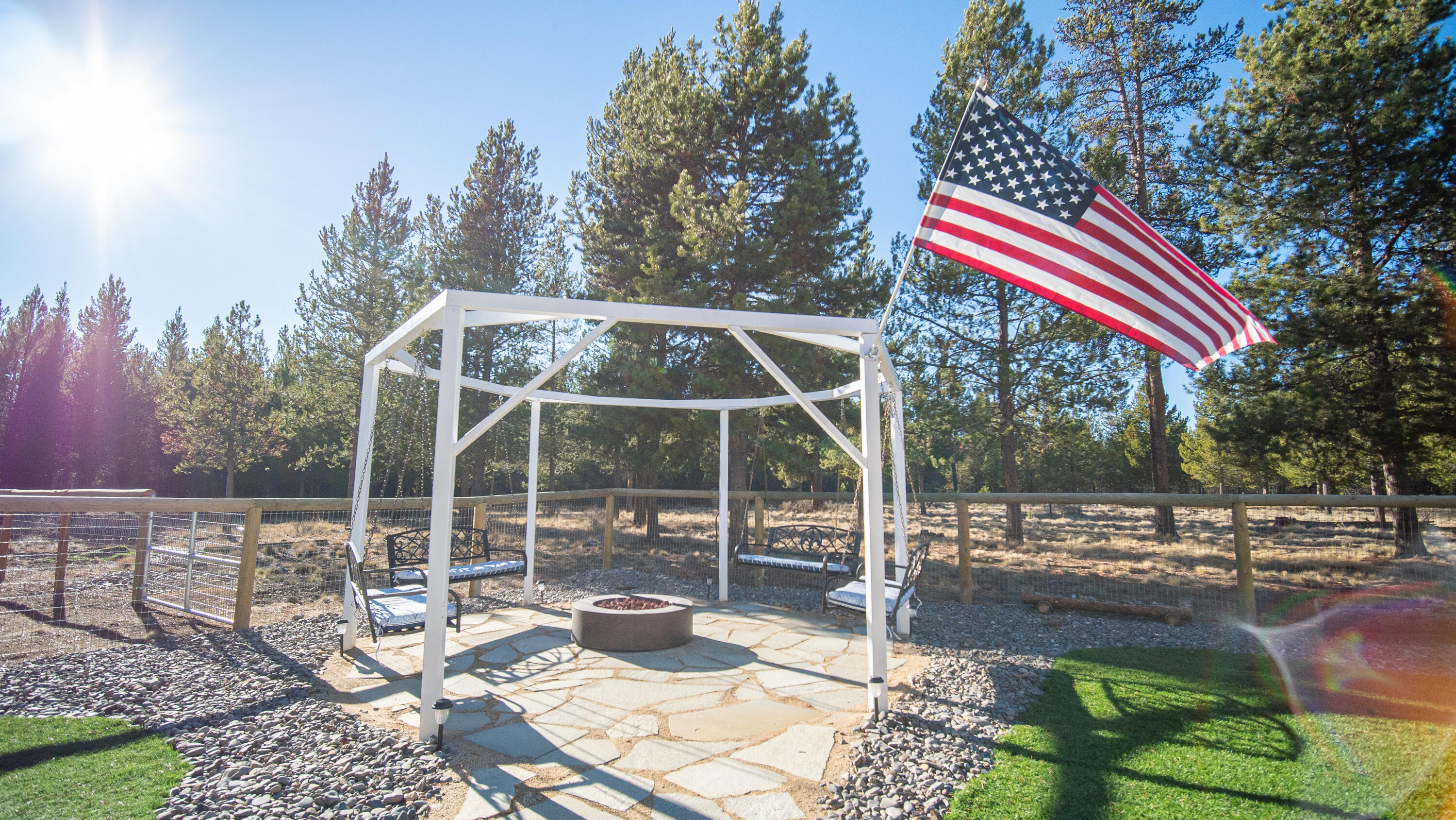 Pinewood Country Est - Residential