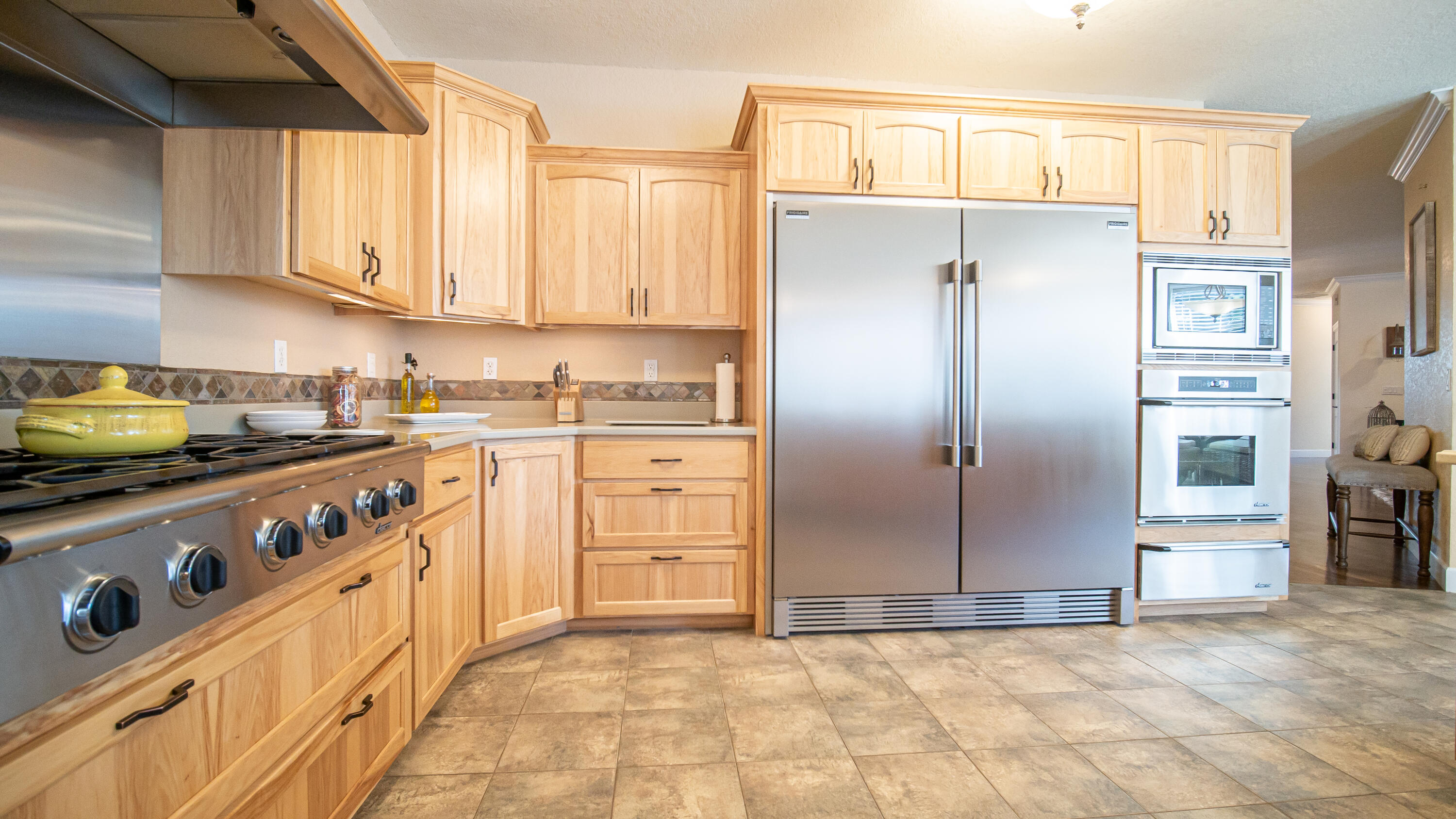 Pinewood Country Est - Residential