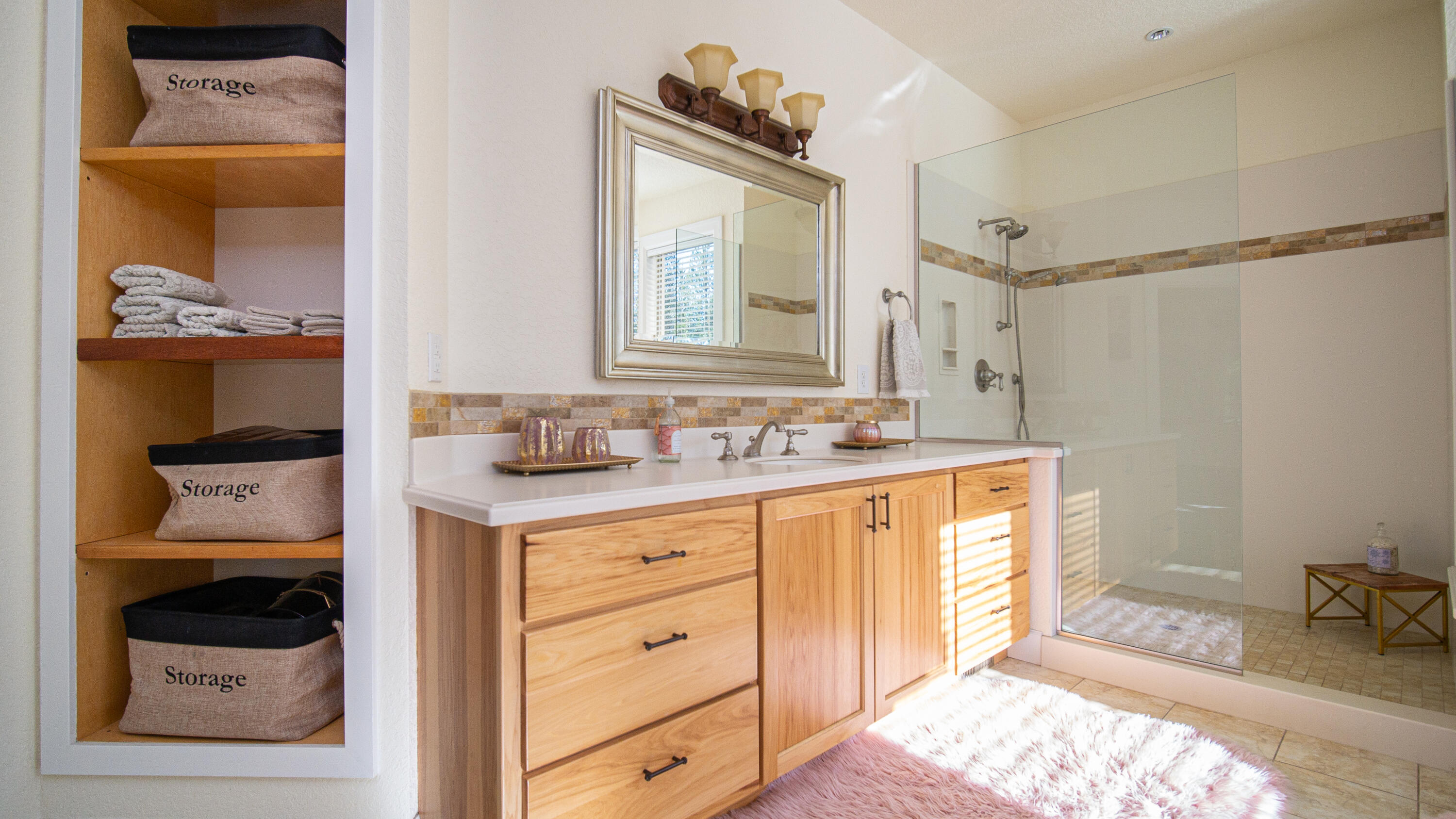 Pinewood Country Est - Residential