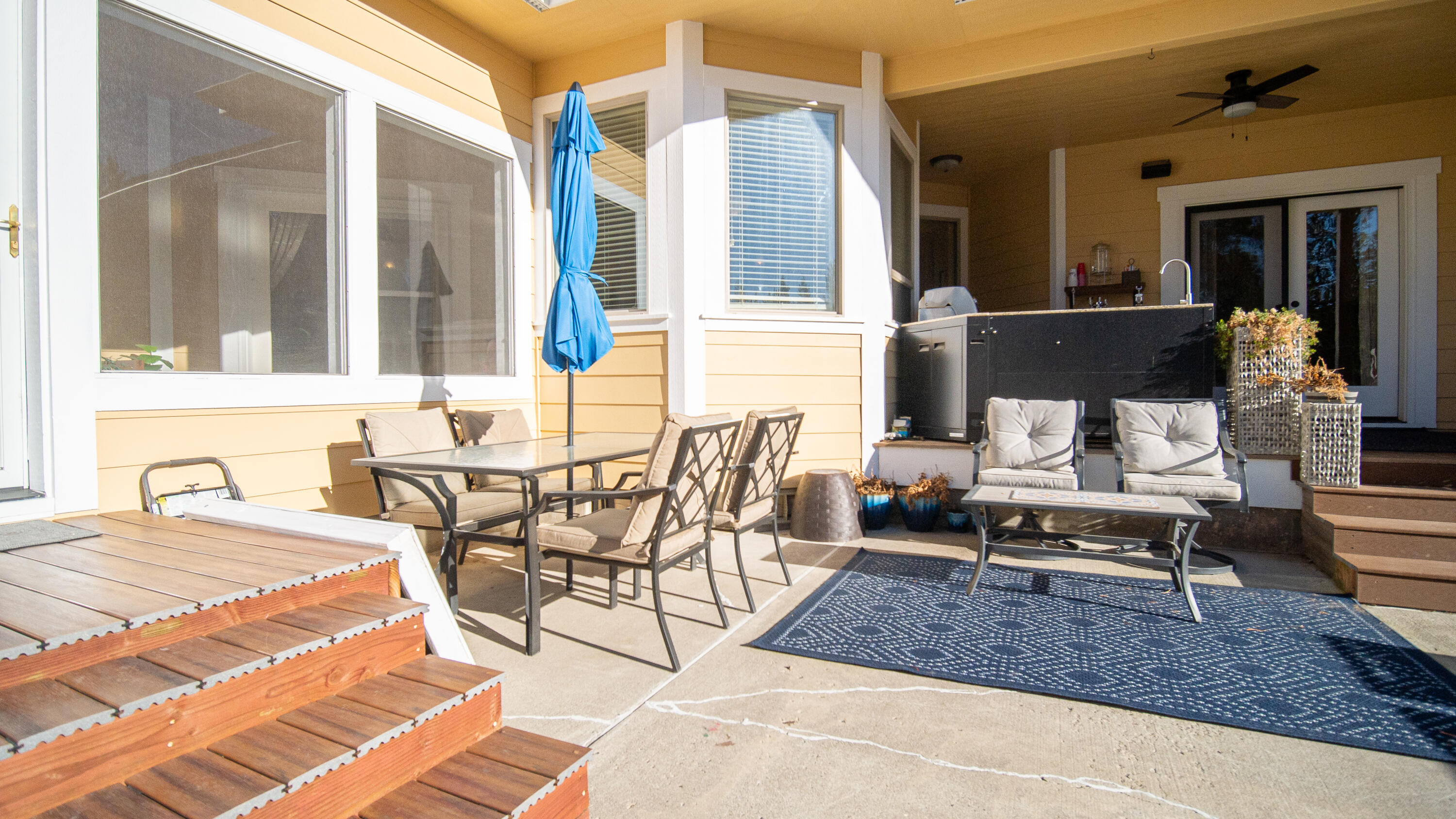 Pinewood Country Est - Residential