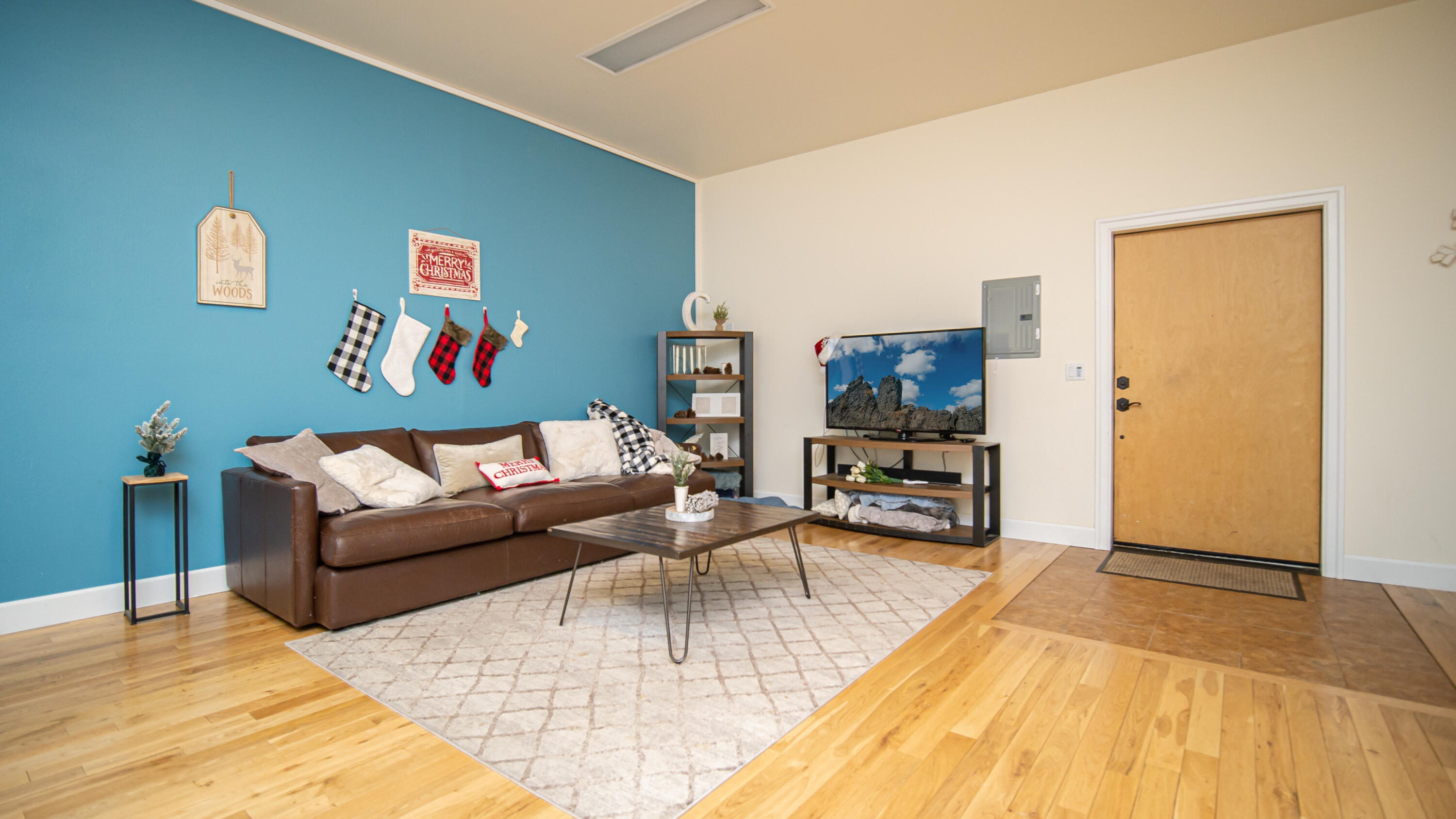 Pinewood Country Est - Residential