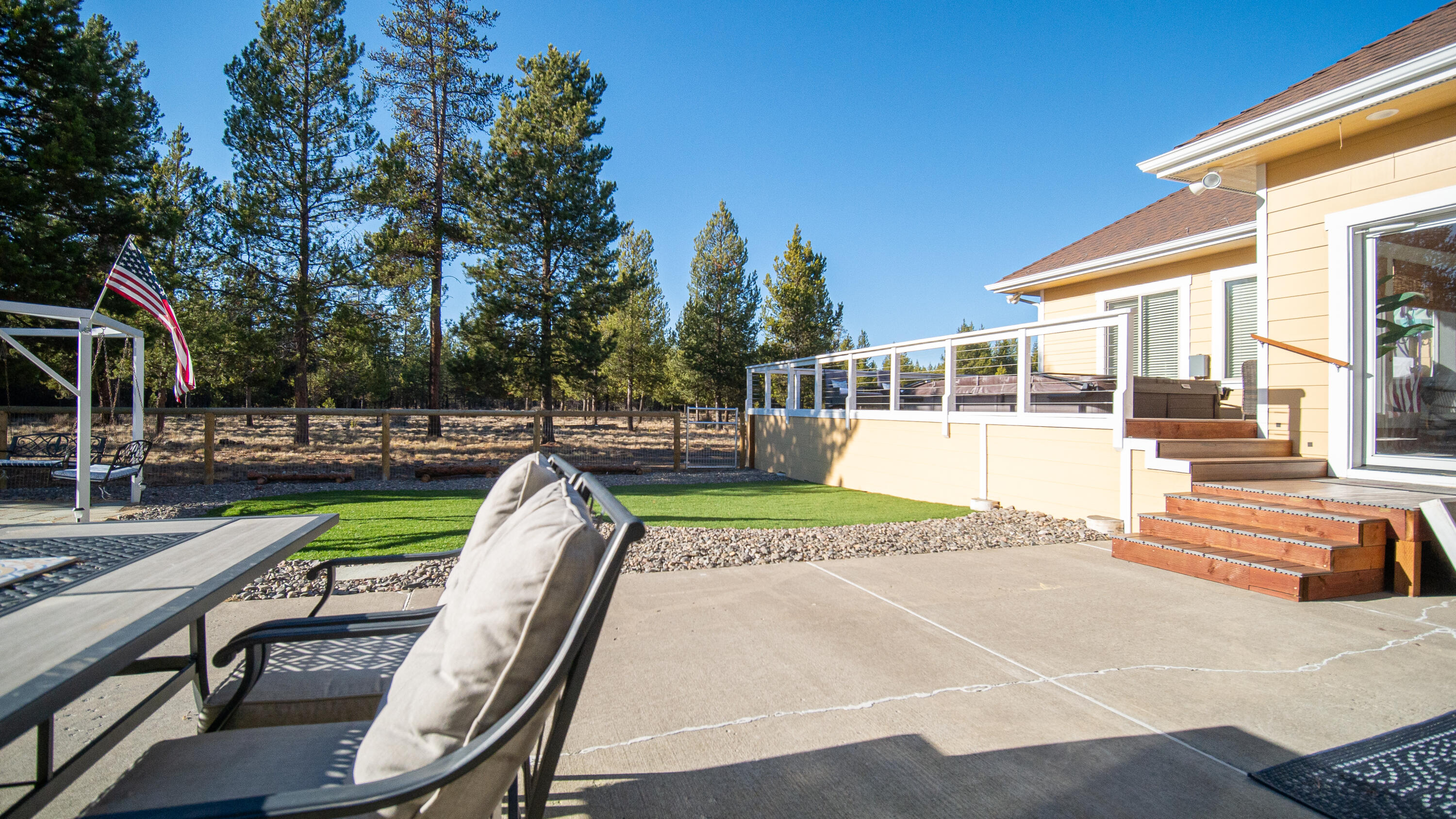 Pinewood Country Est - Residential