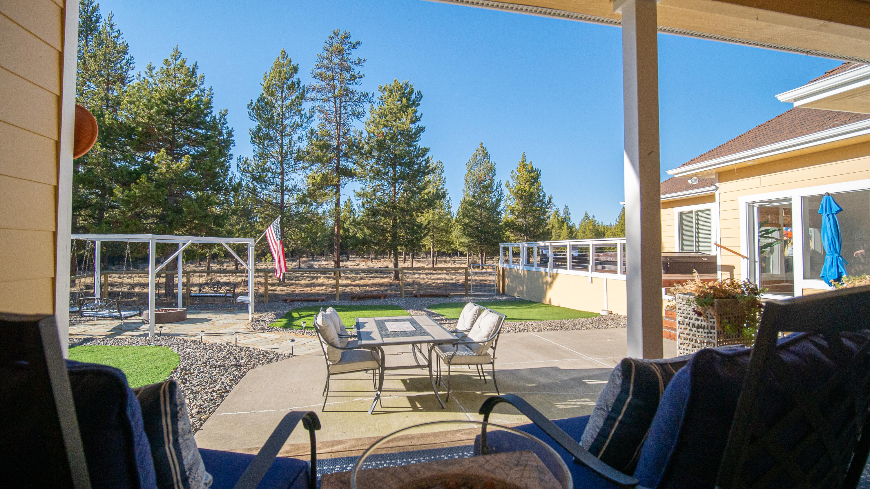 Pinewood Country Est - Residential