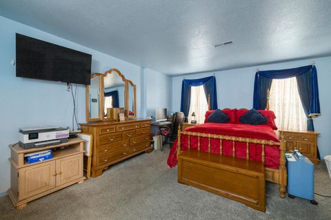 Tiny photo for 4810 Lombard Drive, Klamath Falls, OR 97603 (MLS # 220215342)