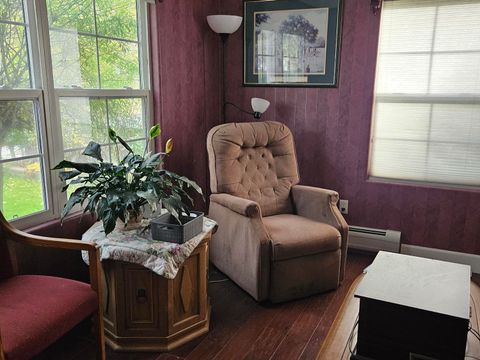 Tiny photo for 2234 Garden Avenue, Klamath Falls, OR 97601 (MLS # 220210908)