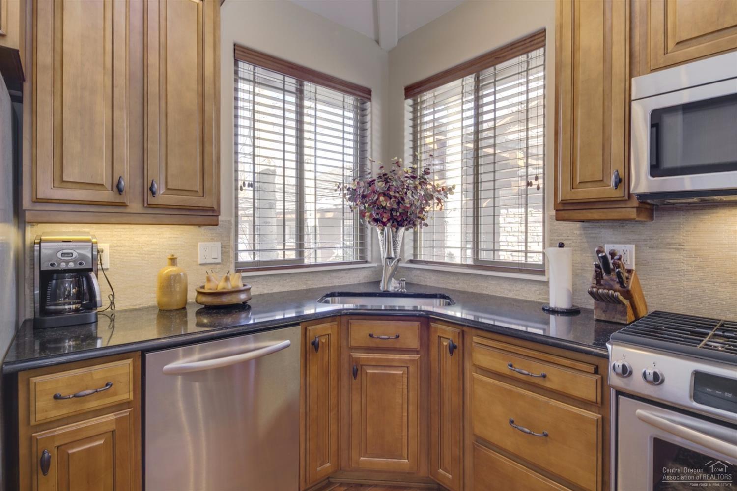 Broken Top - Residential