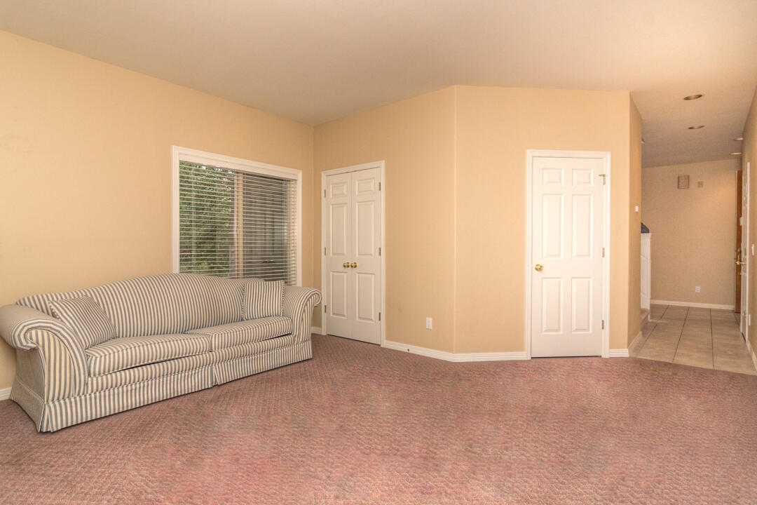 Fairway Point Villag - Residential