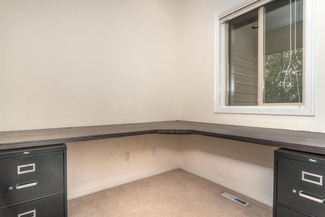 Fairway Point Villag - Residential