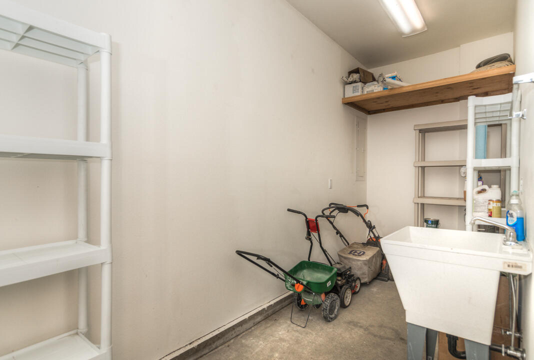 Fairway Point Villag - Residential