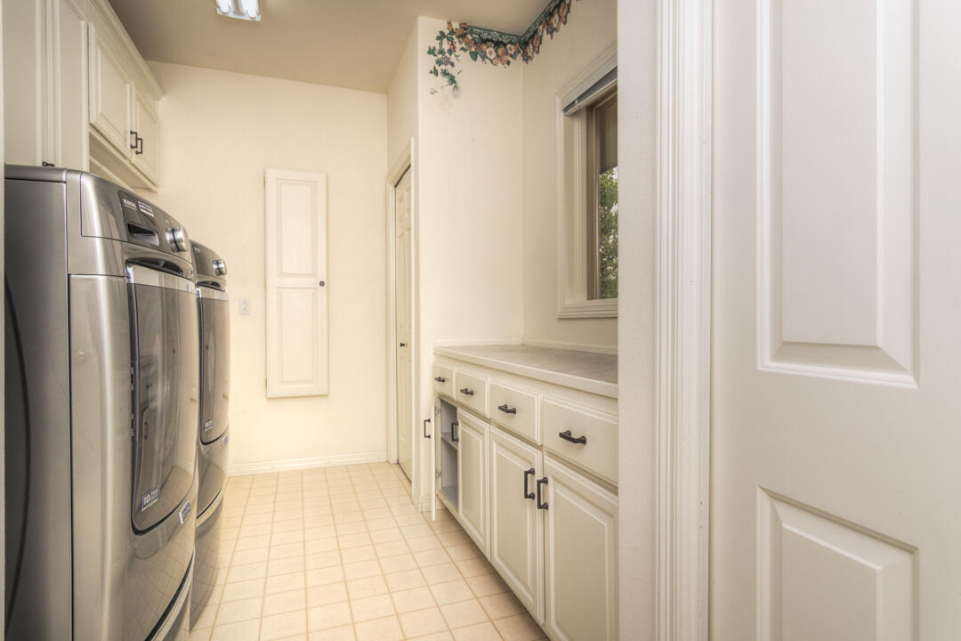 Fairway Point Villag - Residential