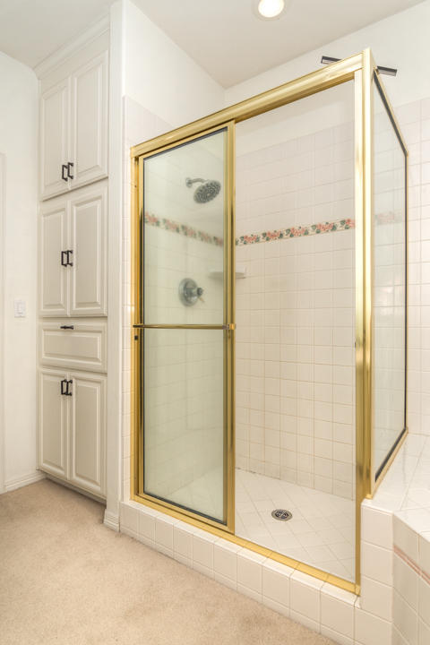 Fairway Point Villag - Residential