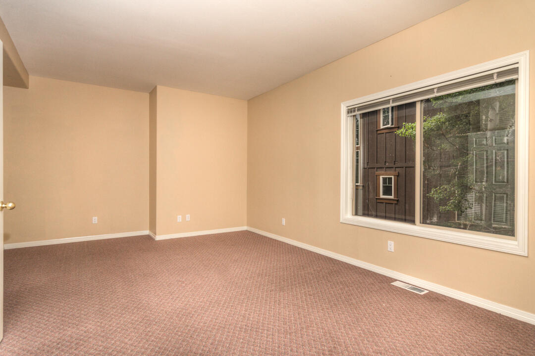 Fairway Point Villag - Residential