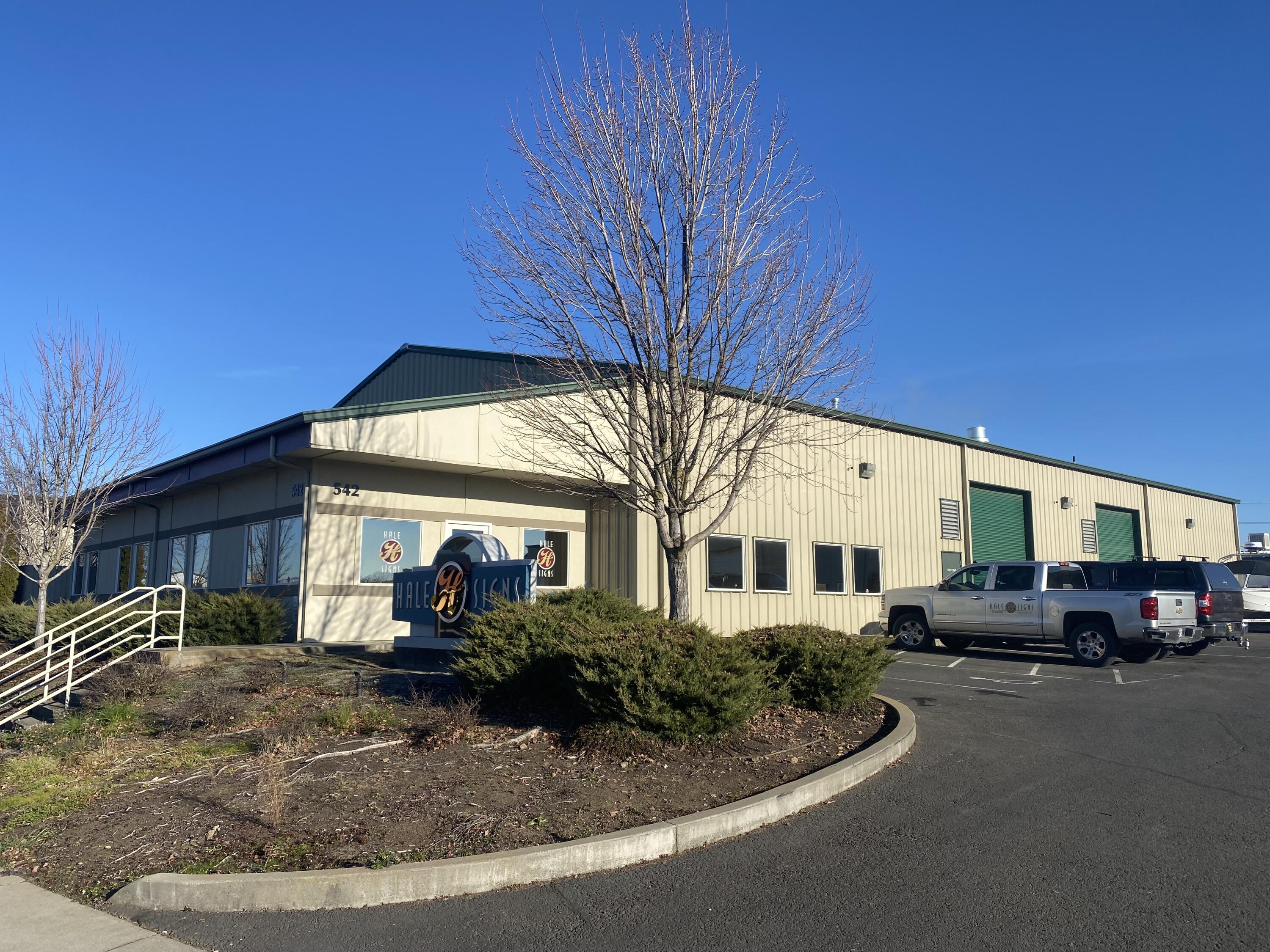 Northwest Medford Light Industrial Park Unit No 1 - Commercial Sale