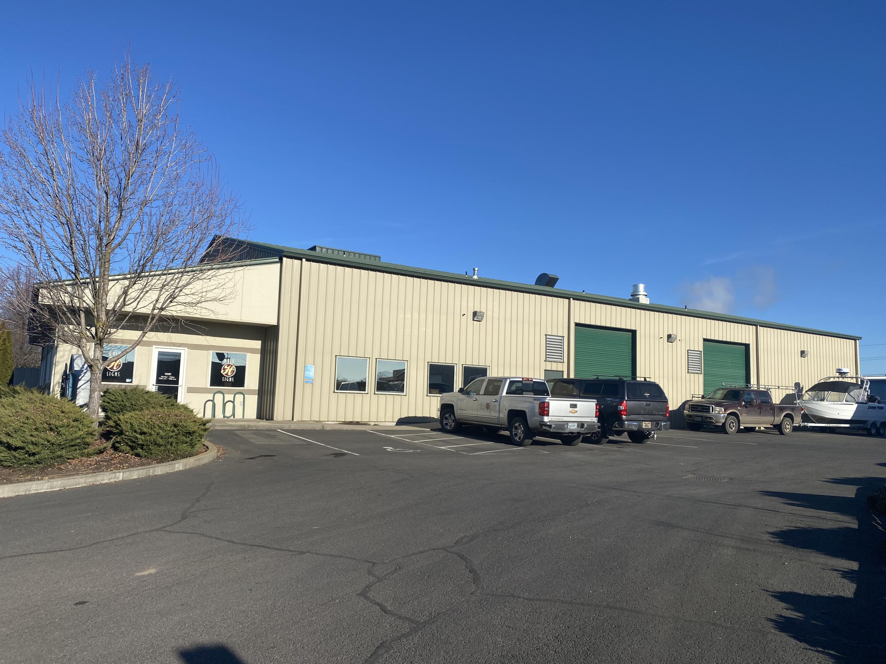 Northwest Medford Light Industrial Park Unit No 1 - Commercial Sale