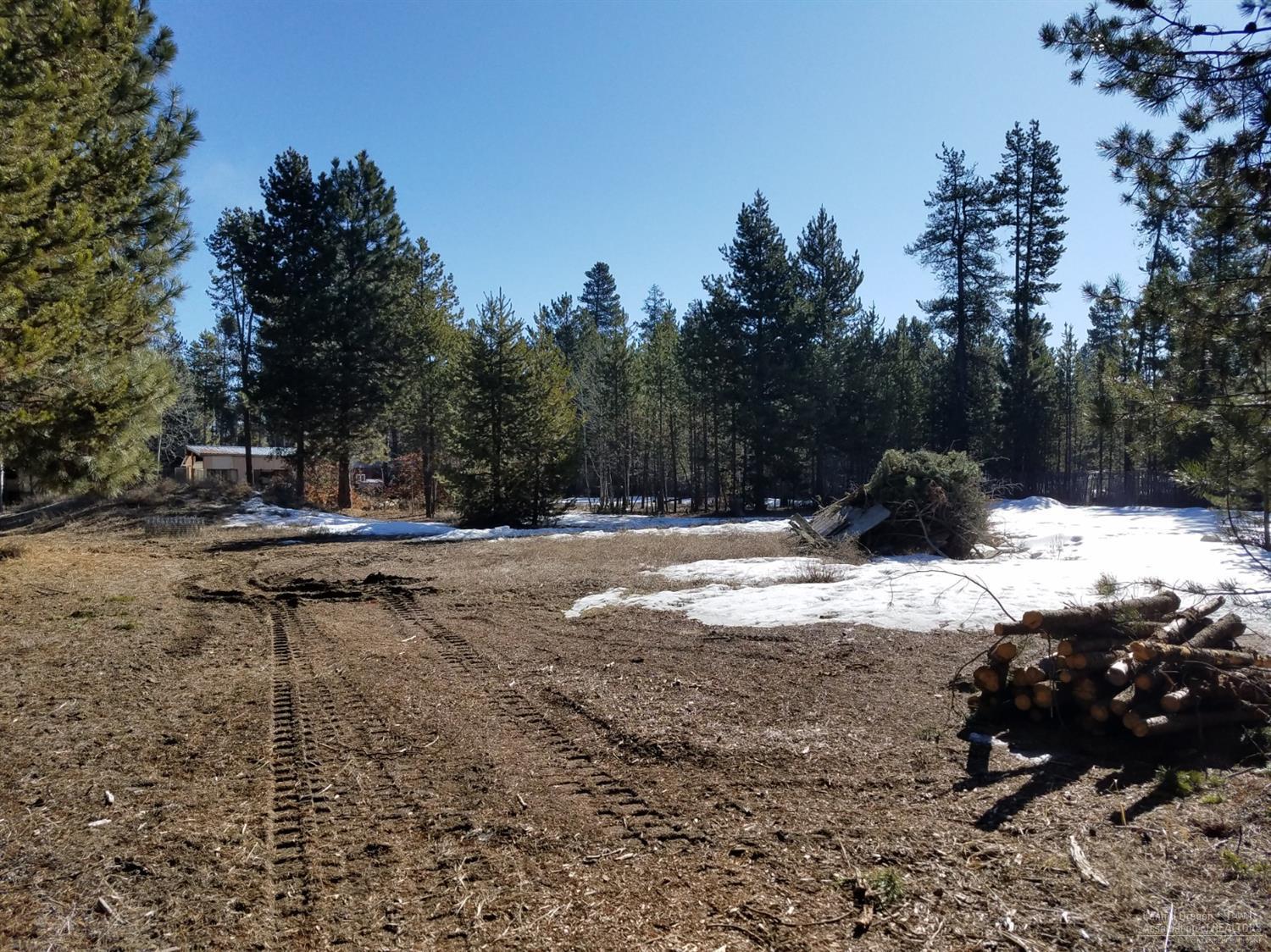 Singing Pines - Residential