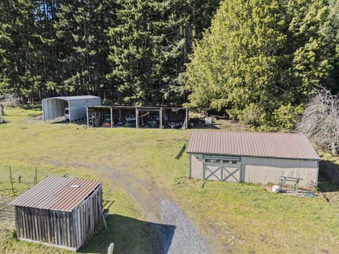 Tiny photo for 889 H Avenue, Powers, OR 97466 (MLS # 220214042)