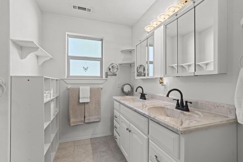 Tiny photo for 889 H Avenue, Powers, OR 97466 (MLS # 220214042)