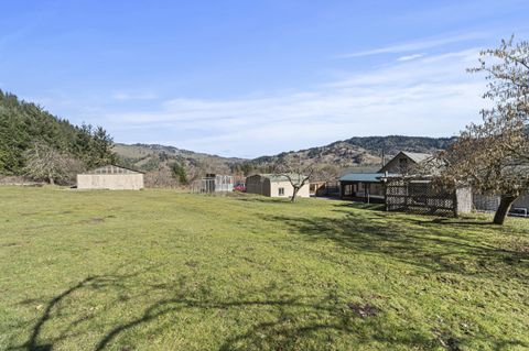 Tiny photo for 889 H Avenue, Powers, OR 97466 (MLS # 220214042)