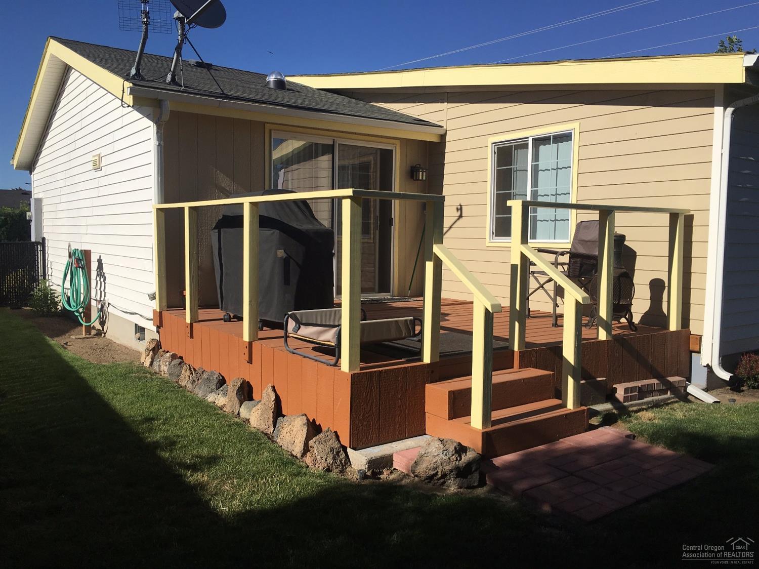 Ni Lah Sha Village - Residential