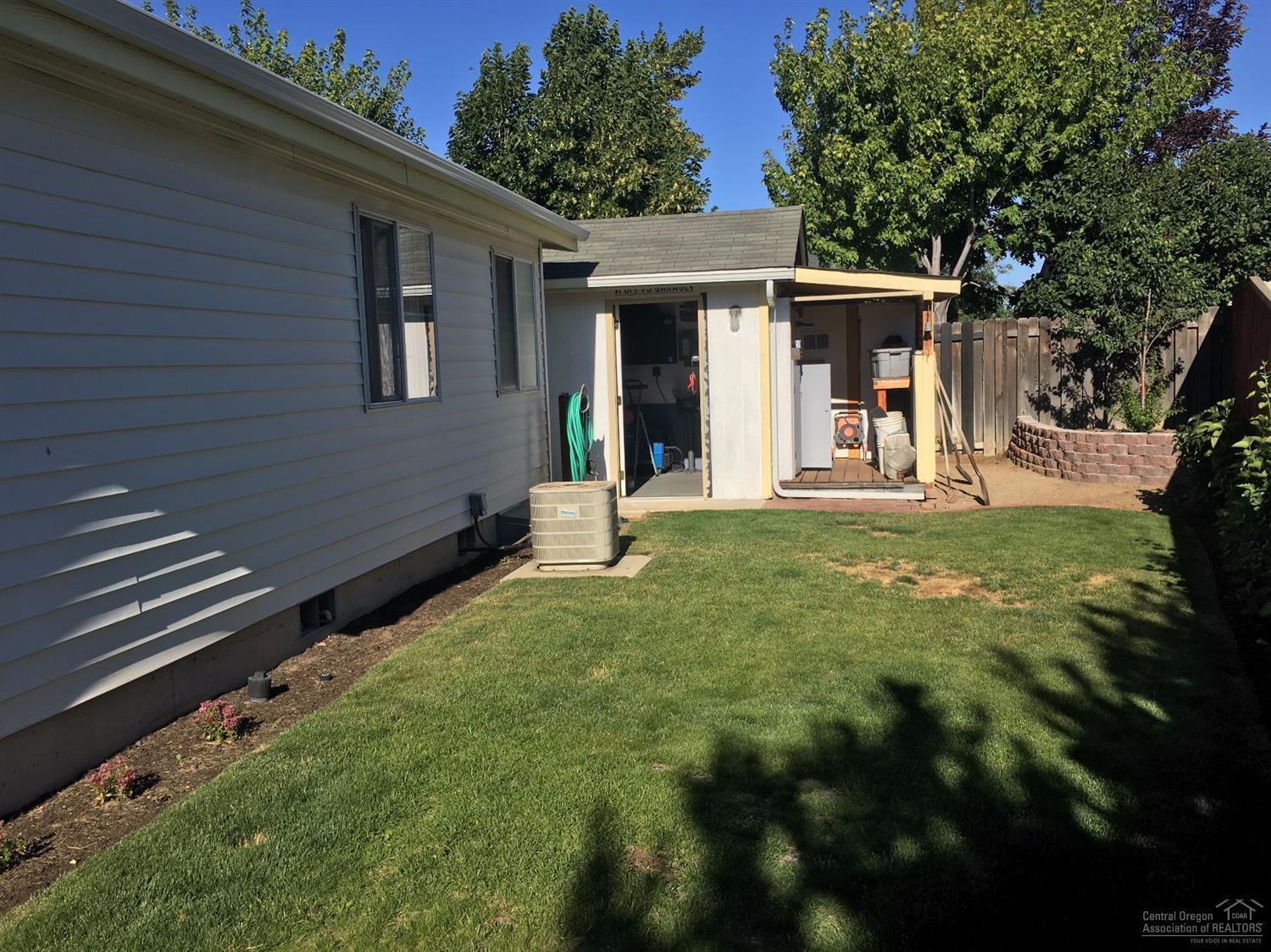 Ni Lah Sha Village - Residential