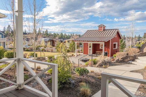 Tiny photo for 2735 NW High Lakes Loop, Bend, OR 97703 (MLS # 220219262)