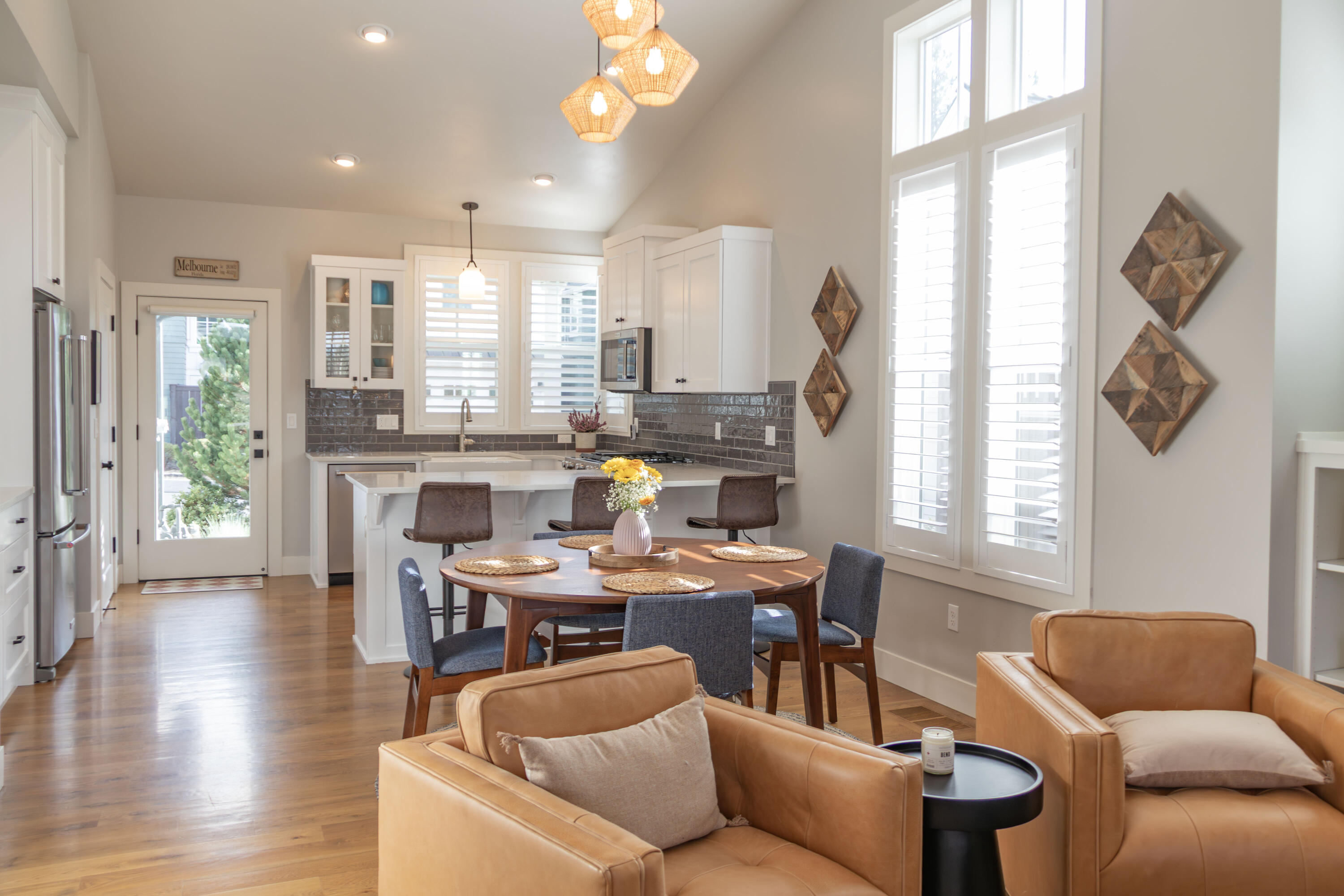 2735 NW High Lakes Loop