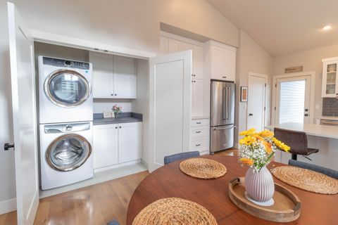 Tiny photo for 2735 NW High Lakes Loop, Bend, OR 97703 (MLS # 220219262)