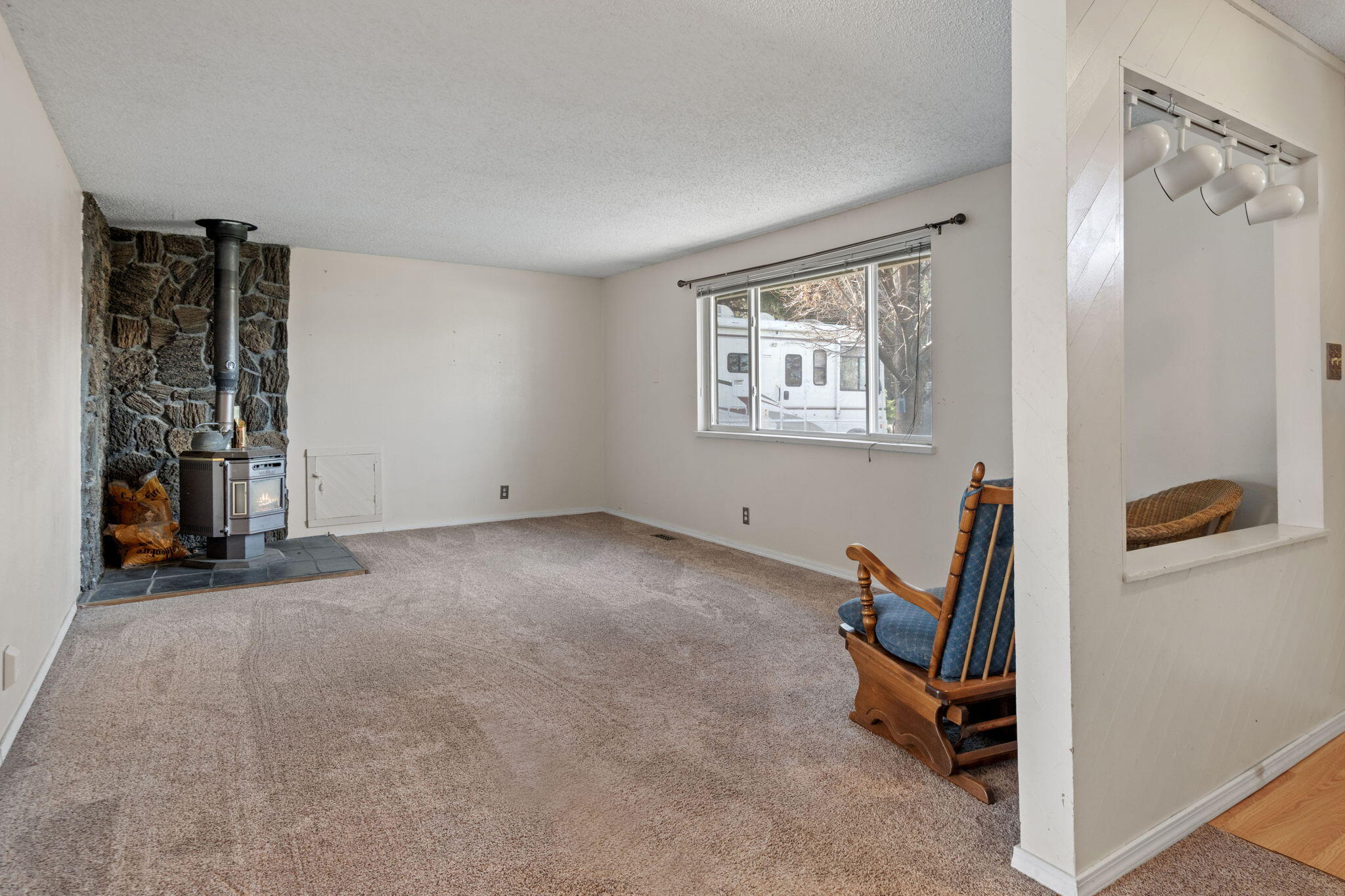 62946 Florence Drive