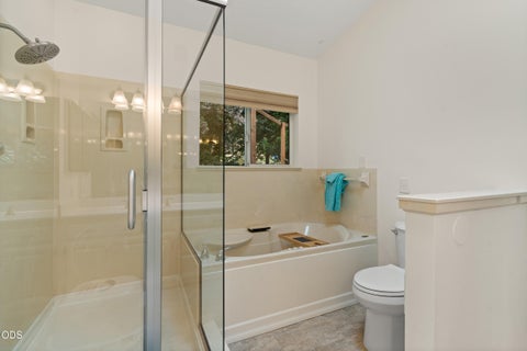 Tiny photo for 1438 NE Sherman Lane, Grants Pass, OR 97526 (MLS # 220222836)