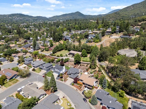 Tiny photo for 1438 NE Sherman Lane, Grants Pass, OR 97526 (MLS # 220222836)