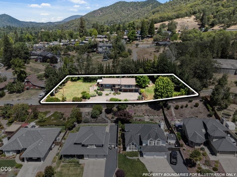 Tiny photo for 1438 NE Sherman Lane, Grants Pass, OR 97526 (MLS # 220222836)